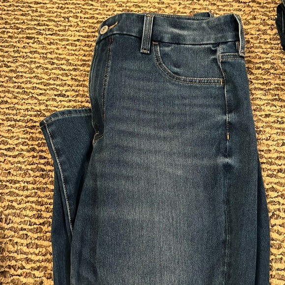American Eagle Jeans - Picture 1 of 1